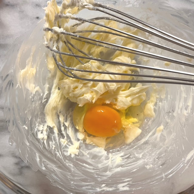 バターと卵